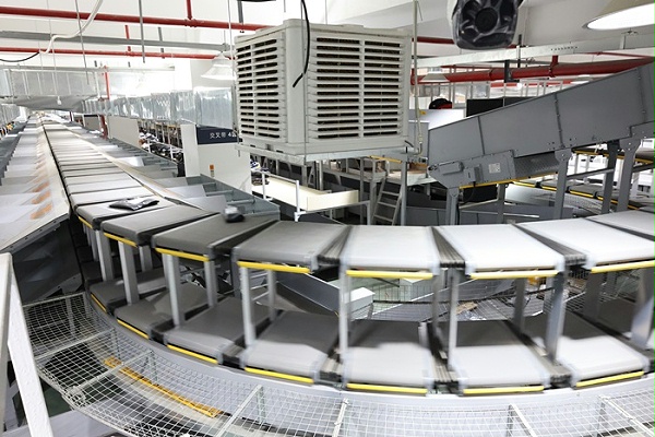 海口美兰机场国际中转区“秒速通关”(图1)